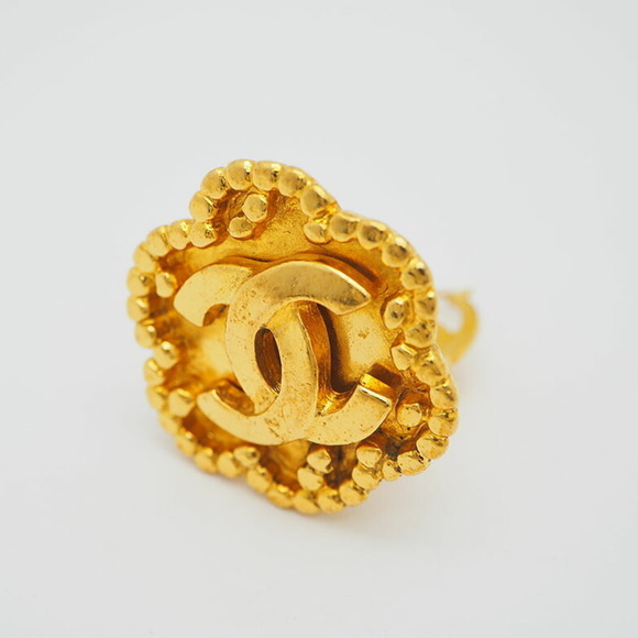 CHANEL Gold Earrings - Picture 6 of 9
